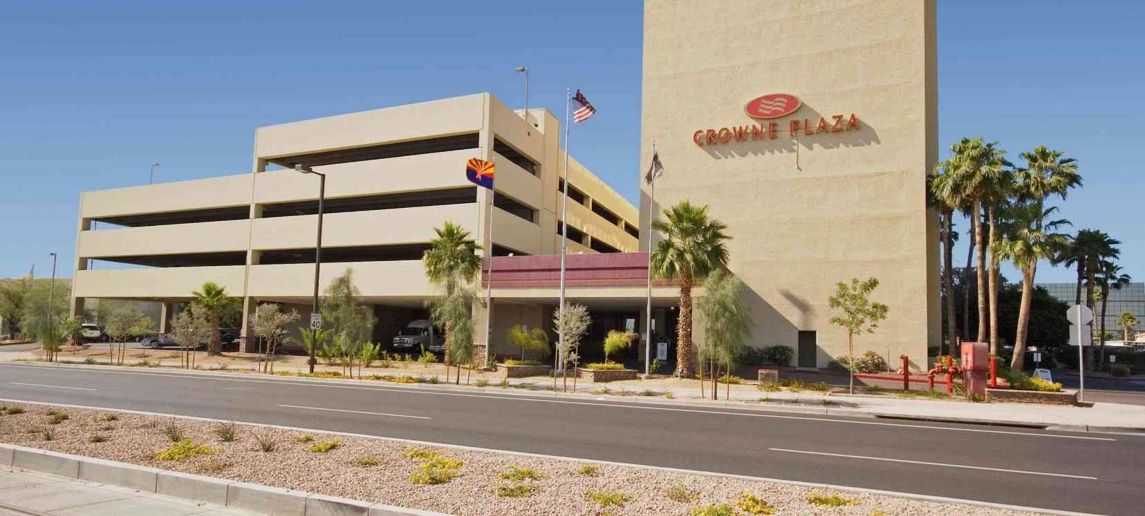 Airport: Crowne Plaza (PHX) Background