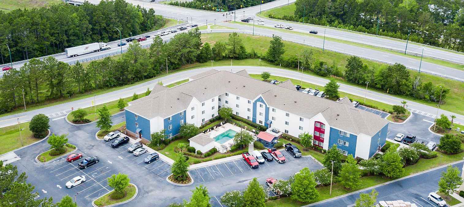 Savannah Airport/Hilton Head International Airport (SAV) Parking Onsite Rates & Offsite Deals