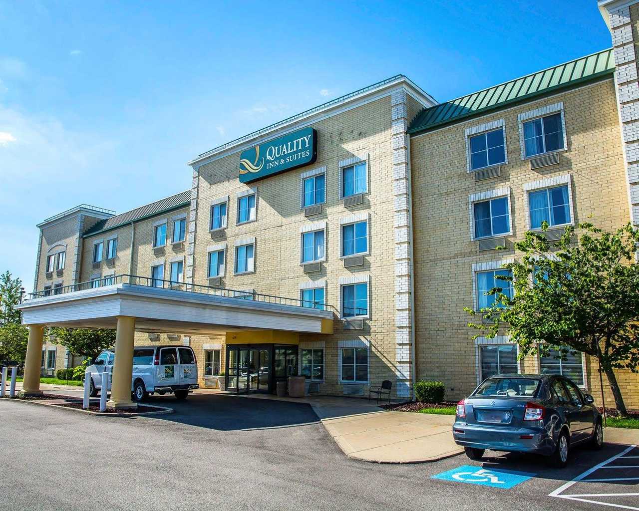 Airport: Quality Inn & Suites (CVG) Background