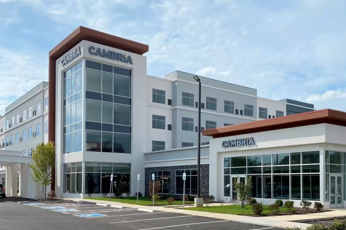 Airport: Cambria Hotel Nashville Airport (BNA) Background