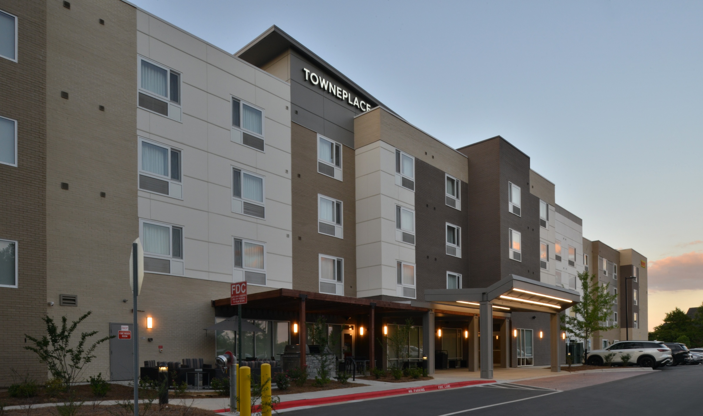 Airport: TownePlace Suites (RDU) Background