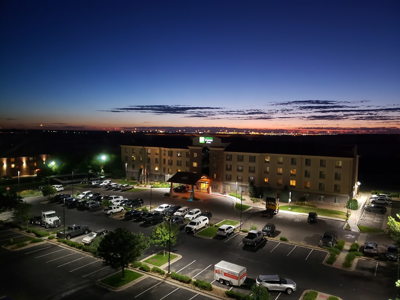 Airport: Holiday Inn Express Denver Airport (DEN) Background
